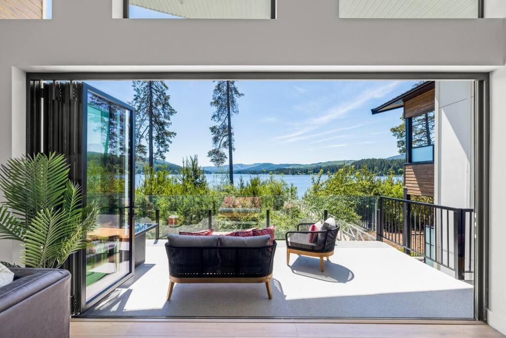 Kelly'S Sunset Lake Retreat Shawnigan Lake Exterior photo